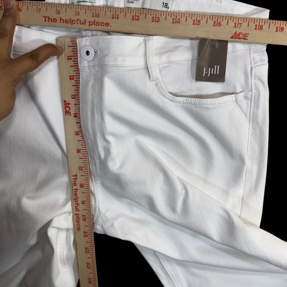 NWT JJill 18 Barely Flare‎ White Jean Clean Girl Minimalist Modern Denim - Picture 5 of 7